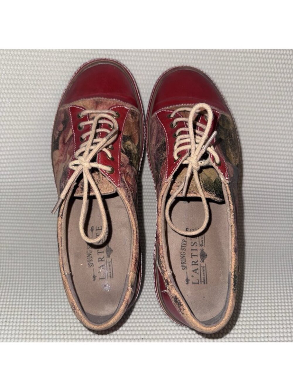 L'Artiste Spring Step Bibbie Red Leather Floral Casual Shoes Women Size 8.5 (39) - Picture 6 of 7